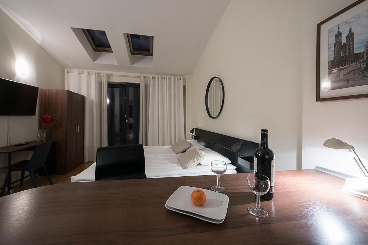 Main Square Studio With Terrace & Air Condition Krakow Ngoại thất bức ảnh